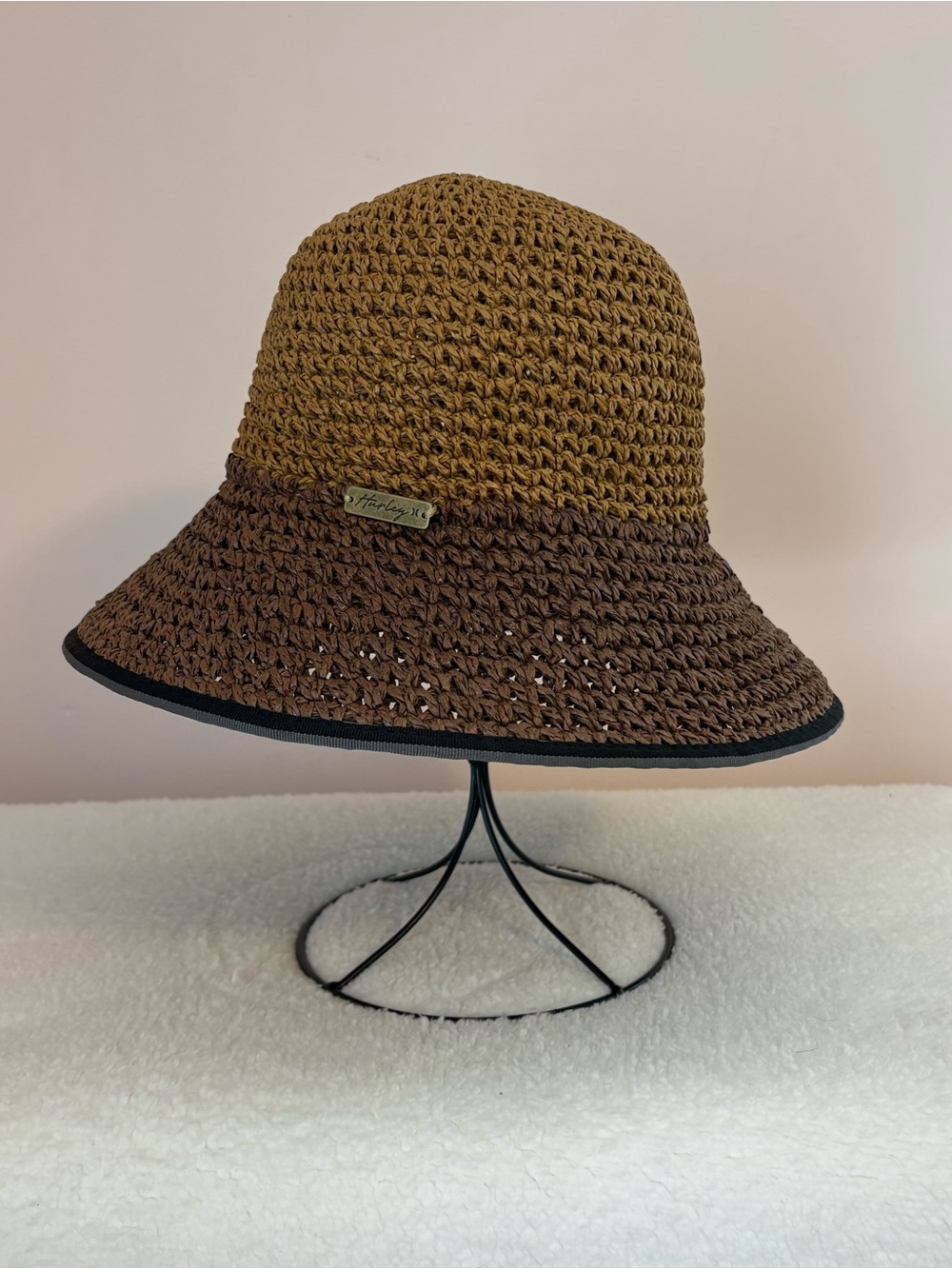 Hurley Two-Tone Crochet Bucket Hat in Olive and Brown
